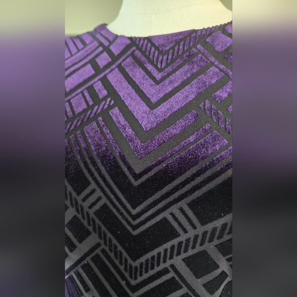 NWOT Vince Camuto Velvet Midi Dress - size. 4 - Picture 5 of 7